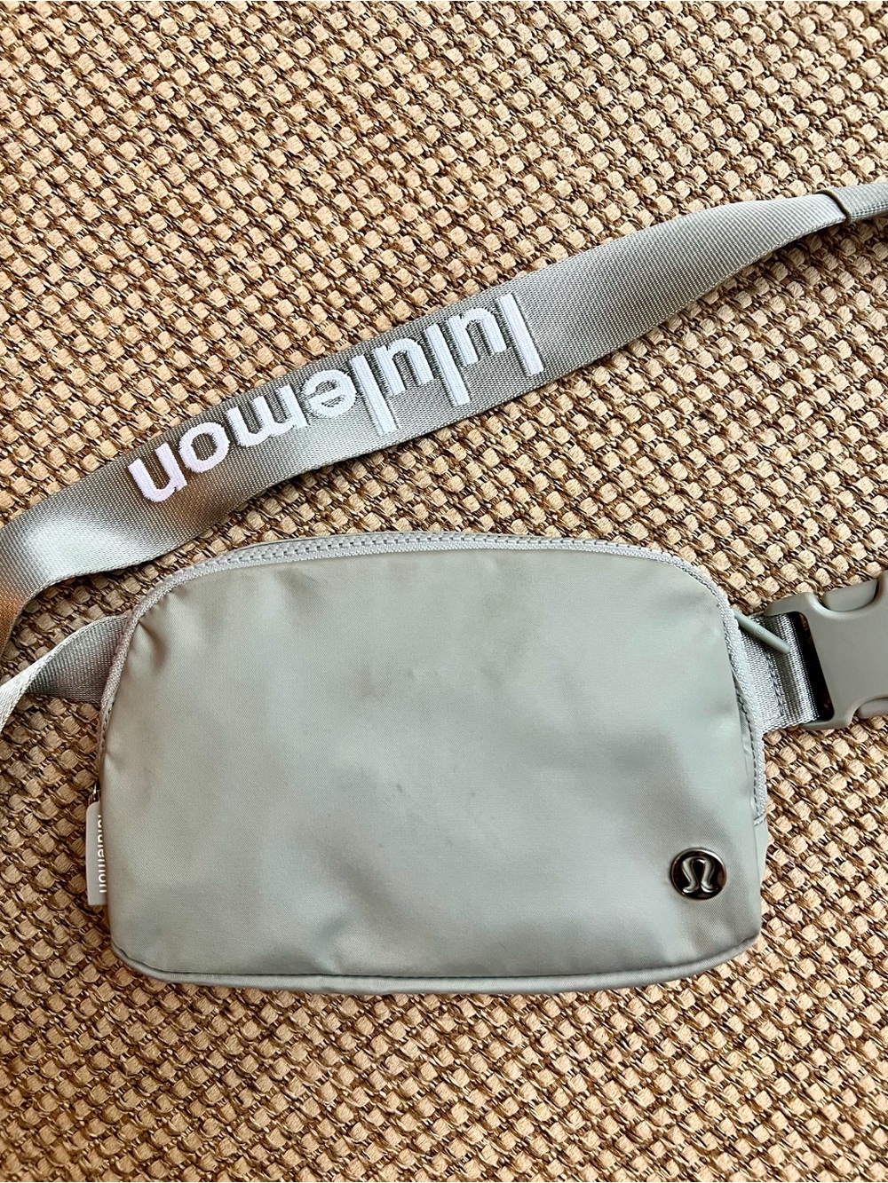 🍋Lululemon Belt Bag Crossbody